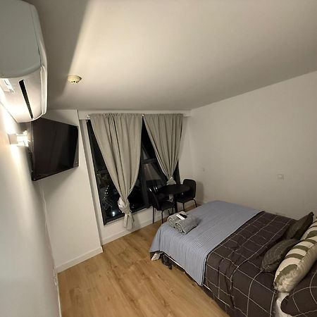 To Room Madrid Castellana Bagian luar foto