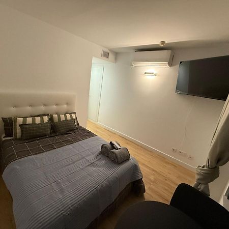 To Room Madrid Castellana Bagian luar foto